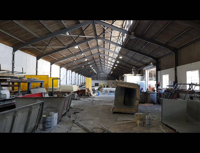 1,225M² FACTORY FOR SALE IN BELLVILLE SOUTH